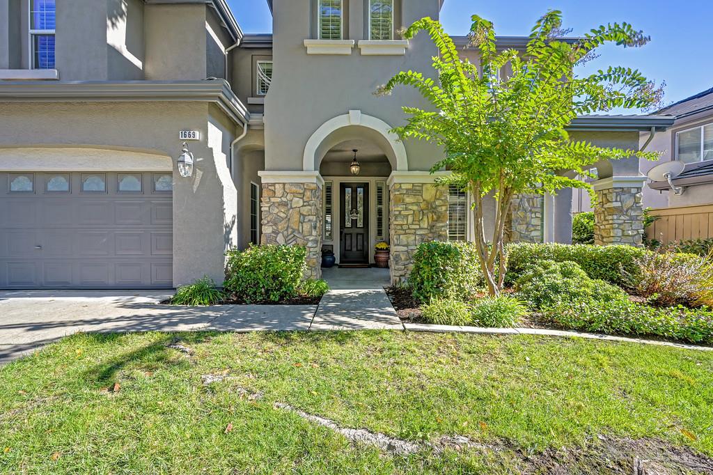1669 Bowen Drive