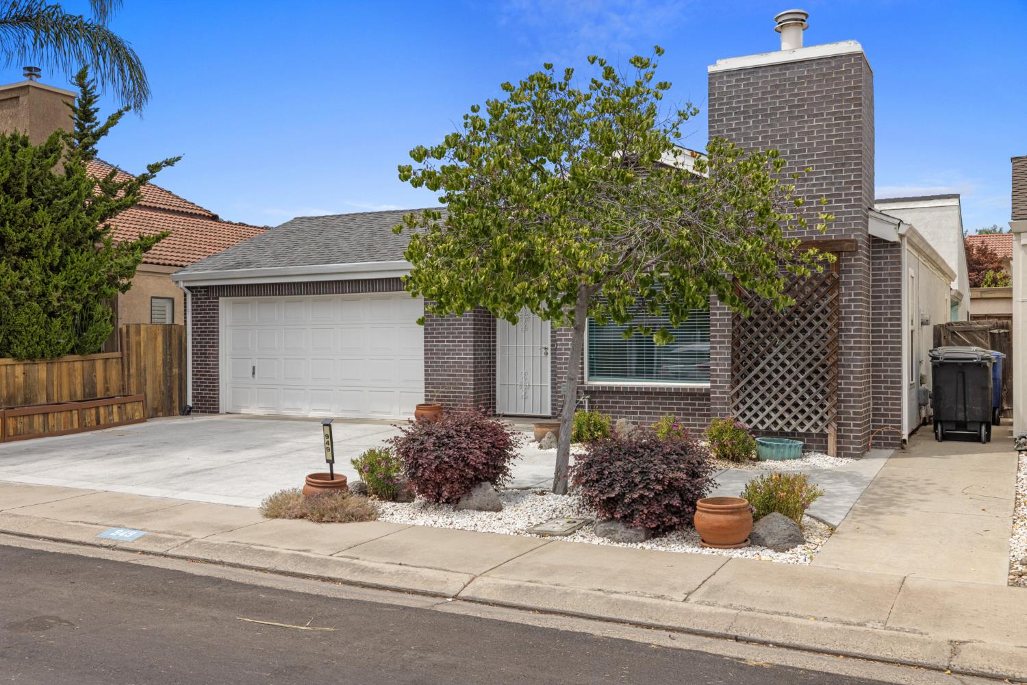 949 Westmont Court