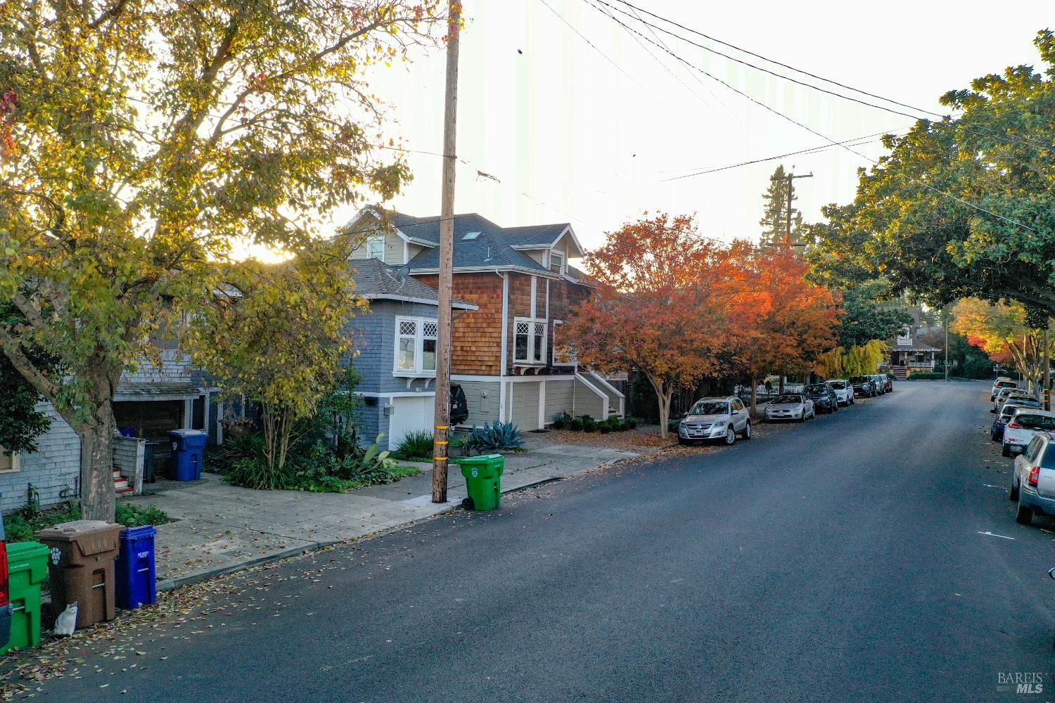 1453 Calistoga Avenue