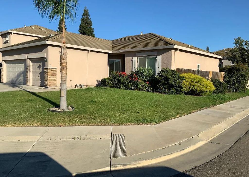 Photo of 3314 Granite Court, Stockton, CA 95212 (MLS # 225147229)