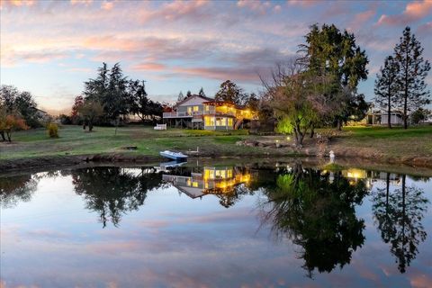 4960 N Creekhaven Road Auburn CA 95602