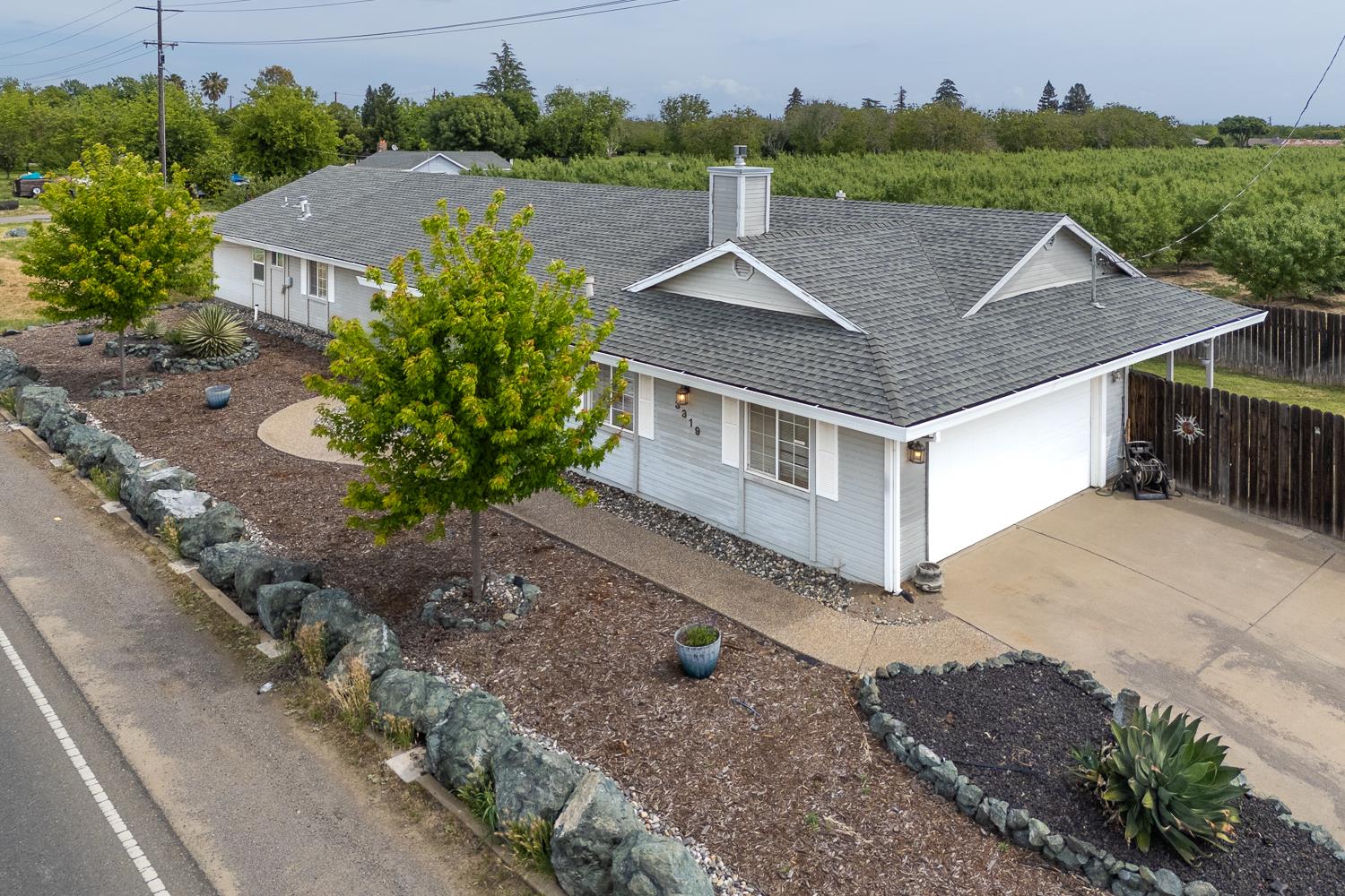 3319 Tierra Buena Road