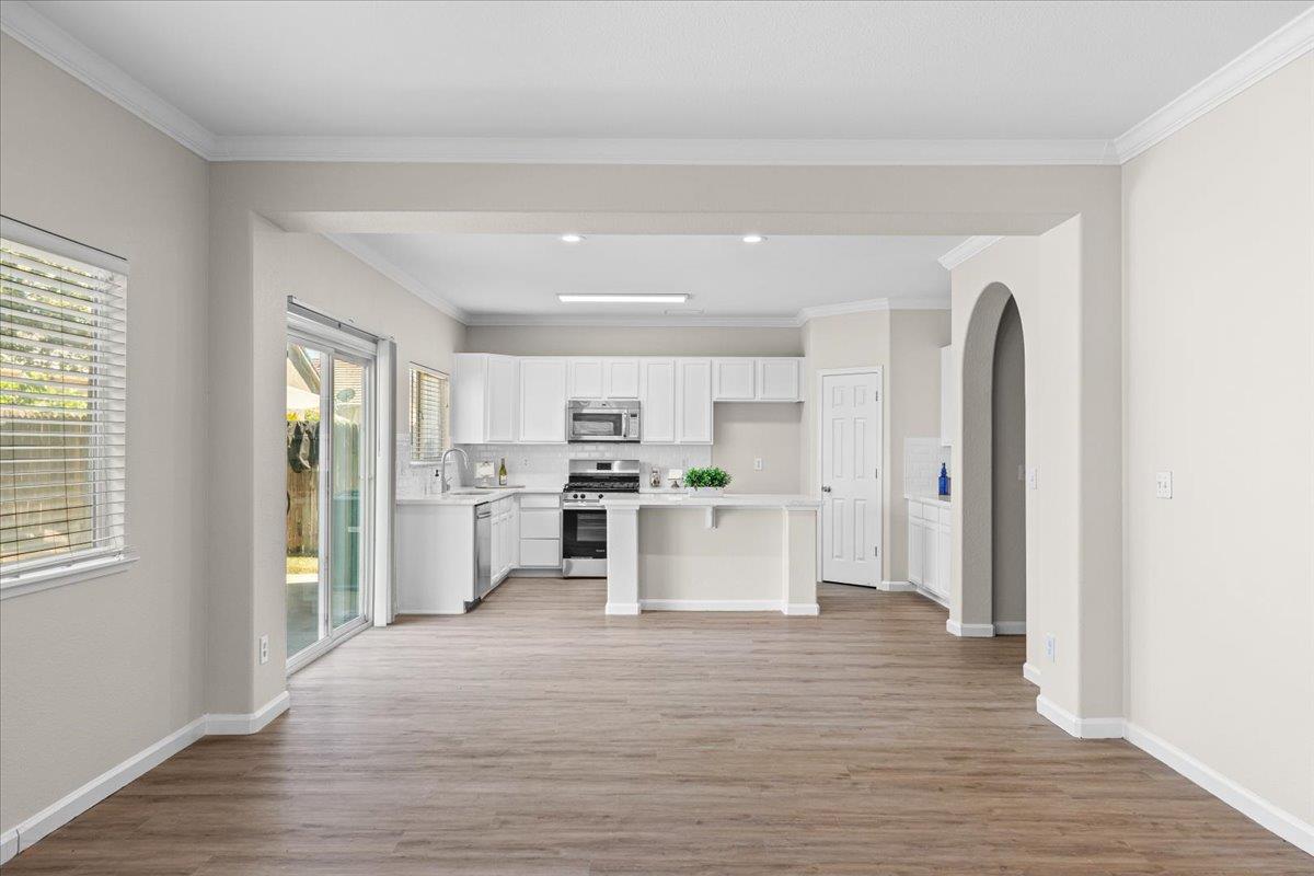 Turlock, California 95380, United States, 5 Bedrooms Bedrooms, ,3 BathroomsBathrooms,Residential,Active,168758