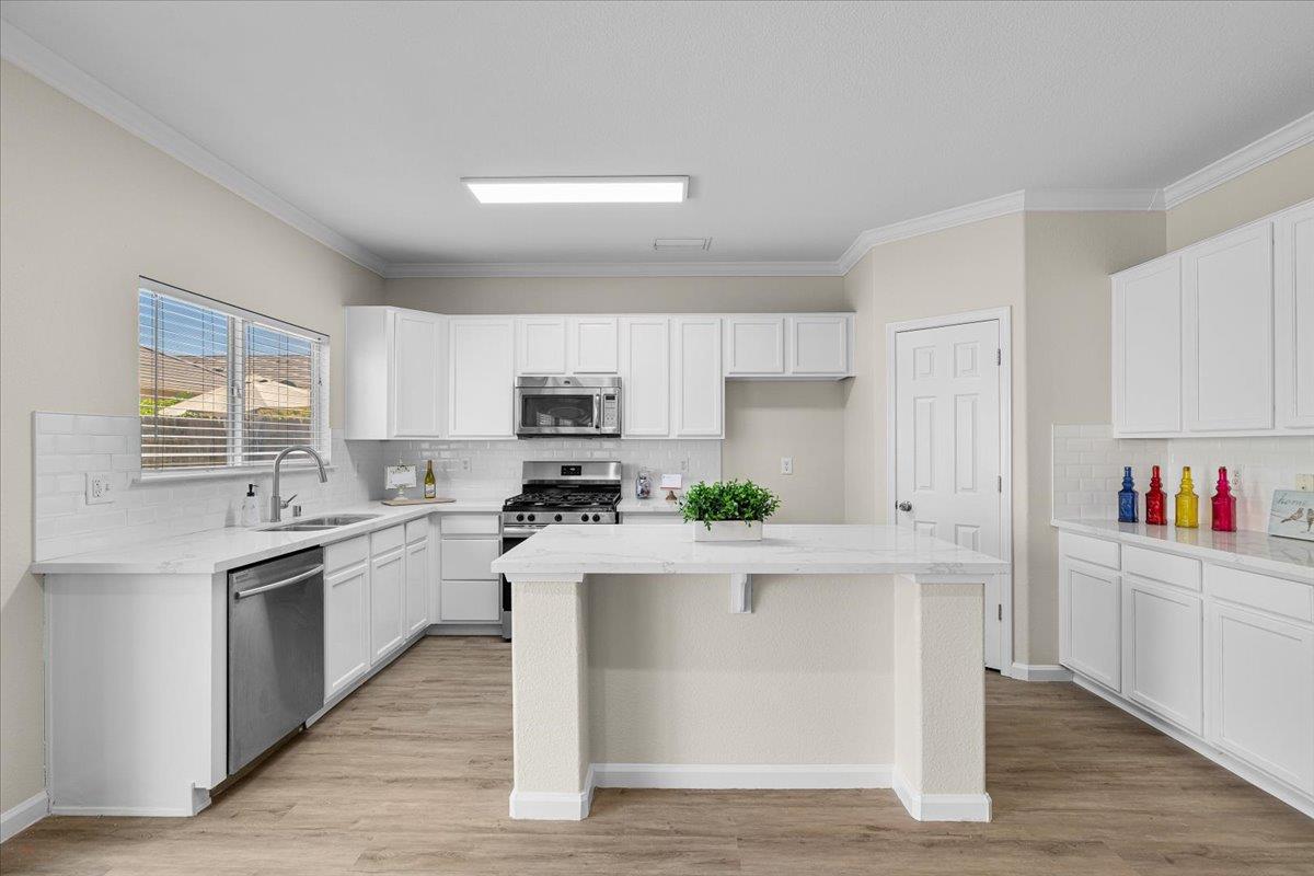 Turlock, California 95380, United States, 5 Bedrooms Bedrooms, ,3 BathroomsBathrooms,Residential,Active,168758