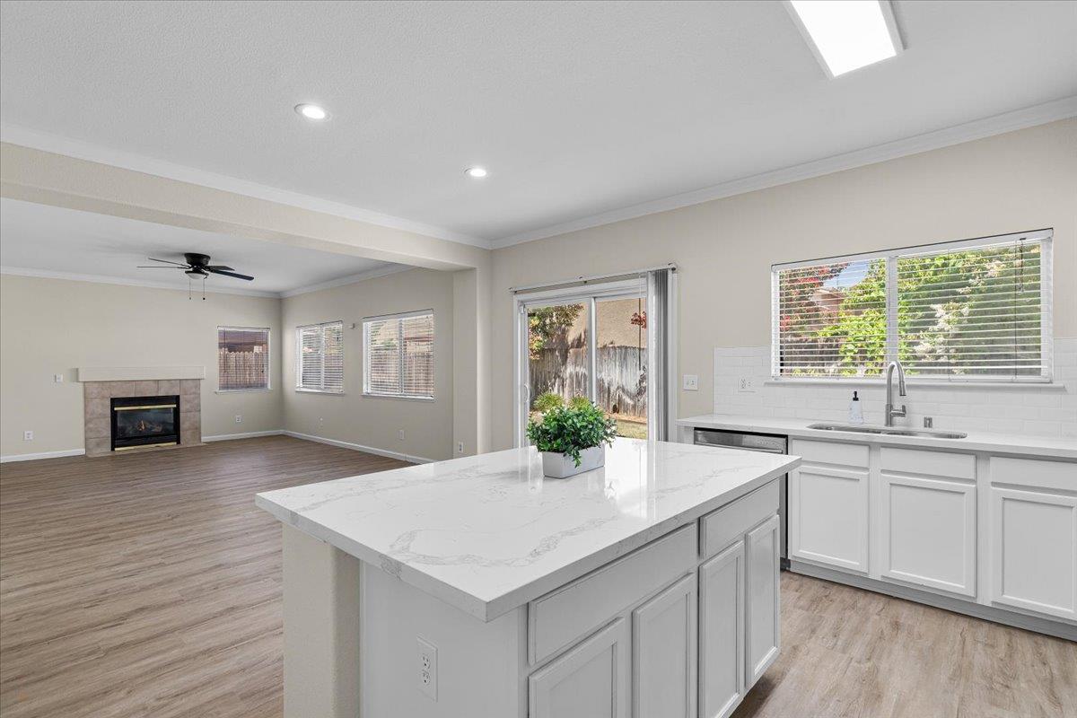 Turlock, California 95380, United States, 5 Bedrooms Bedrooms, ,3 BathroomsBathrooms,Residential,Active,168758