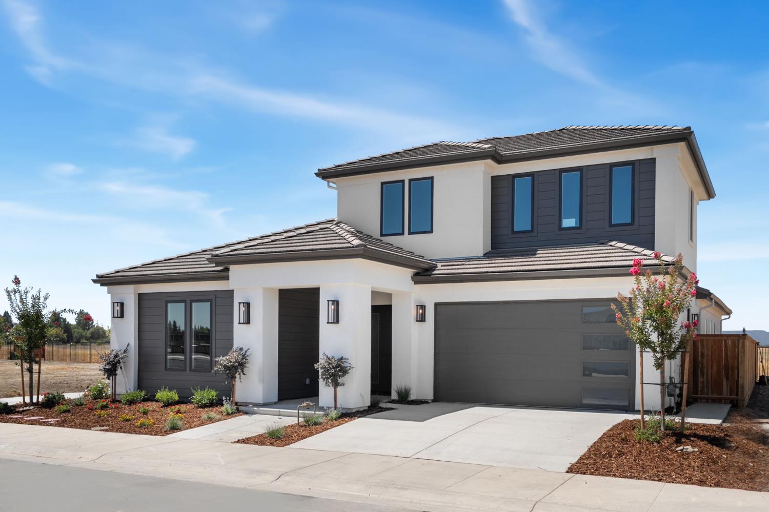 5621 Thomson Loop