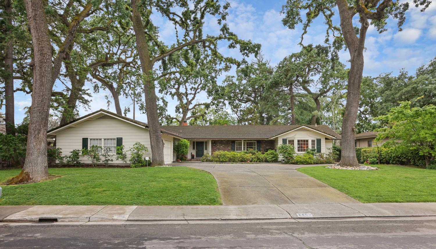 2400 Bonniebrook Drive