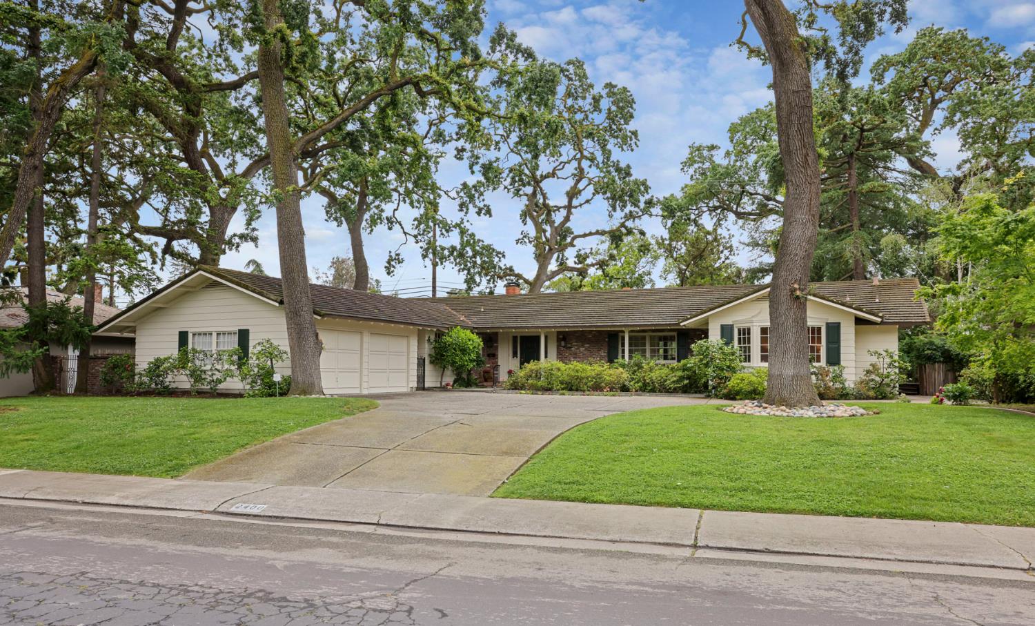 2400 Bonniebrook Drive