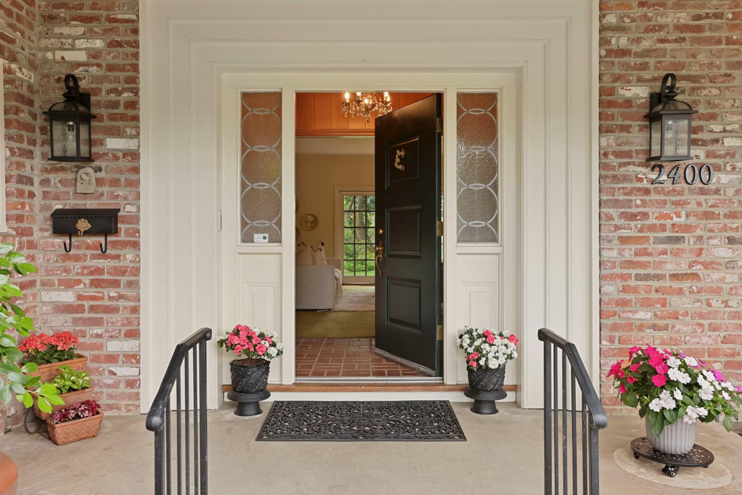 2400 Bonniebrook Drive