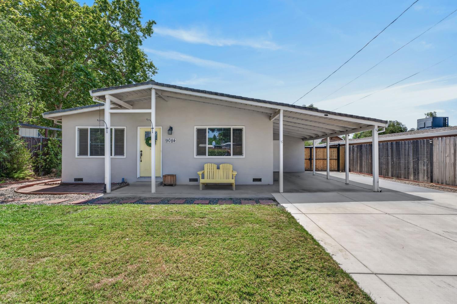 9084 Elm Avenue