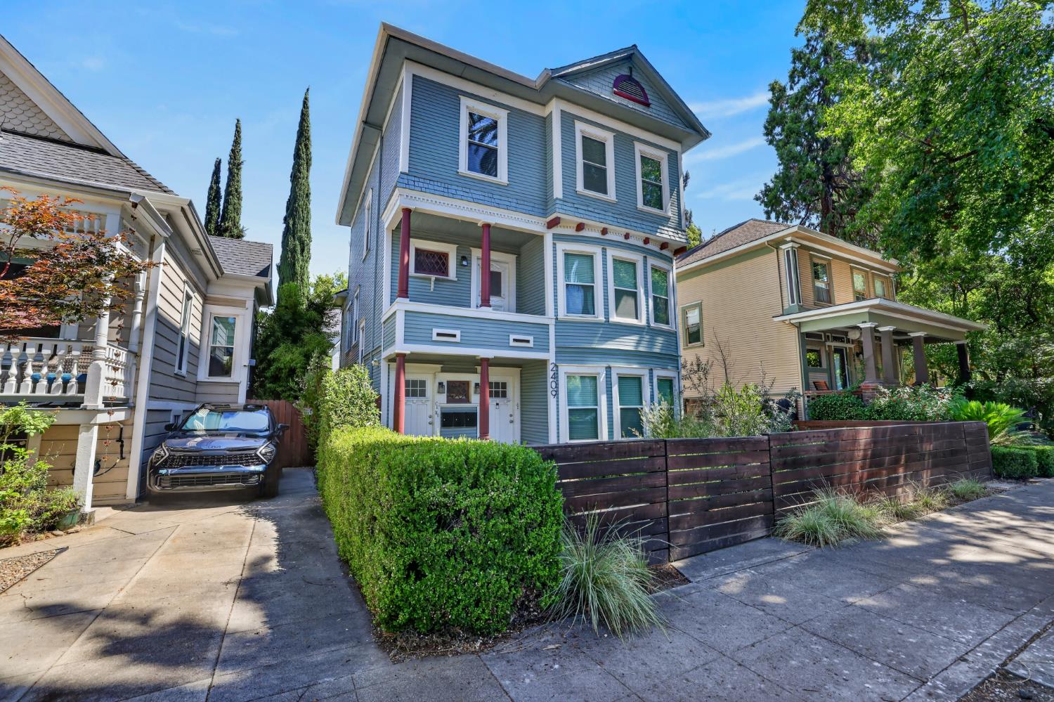 2409 I Street