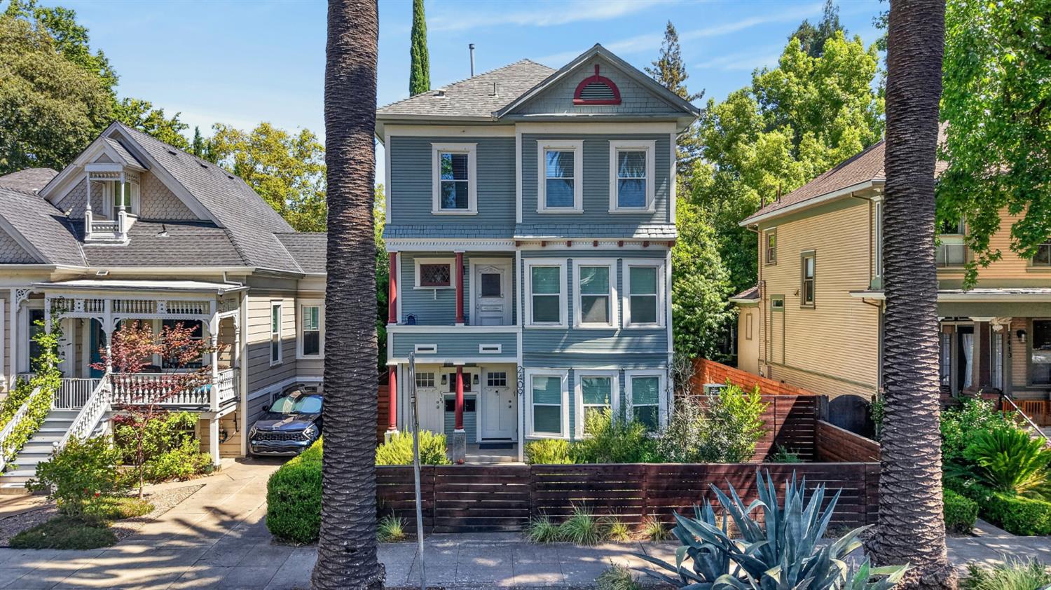 2409 I Street