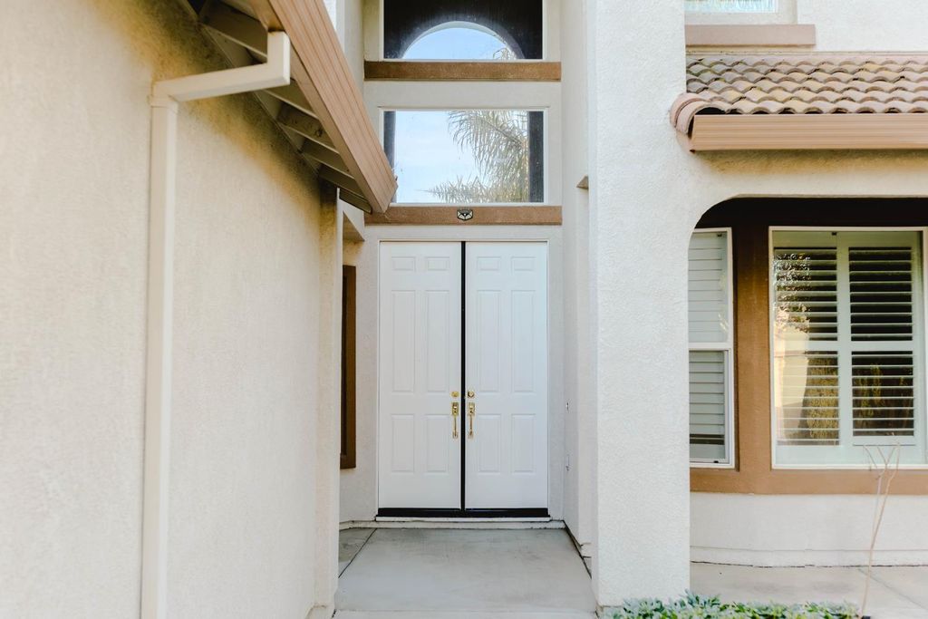 Photo of 10208 Jenny Lynn Way, Elk Grove, CA 95757 (MLS # 226005436)