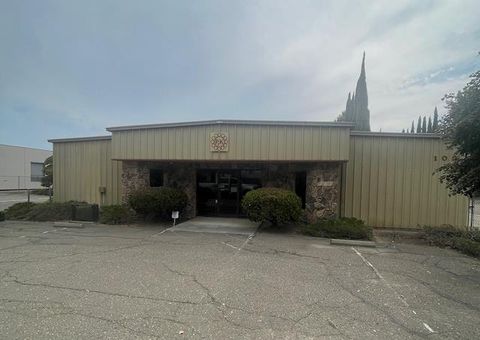 109 Harter Woodland CA 95776