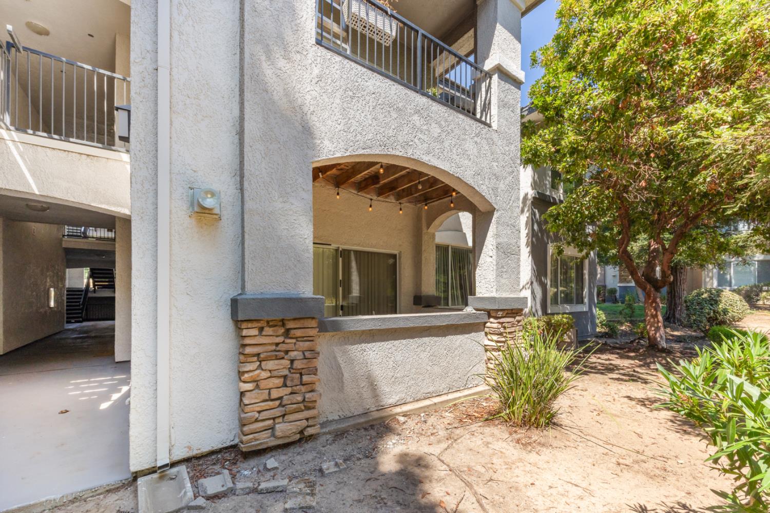 701 Gibson Drive 1712