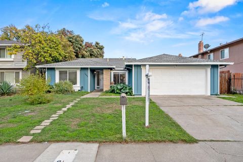 2962 Davenport Way Sacramento CA 95833
