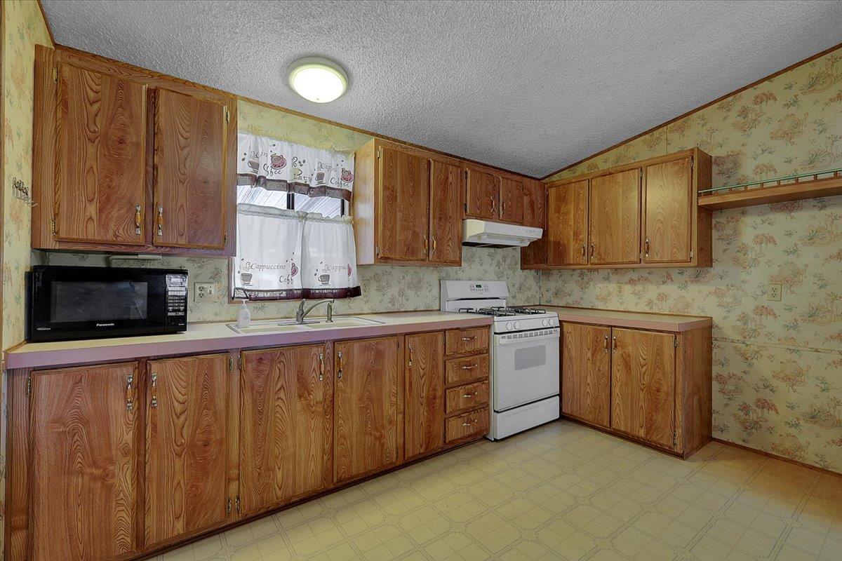 8831 Hwy 70 Sp N