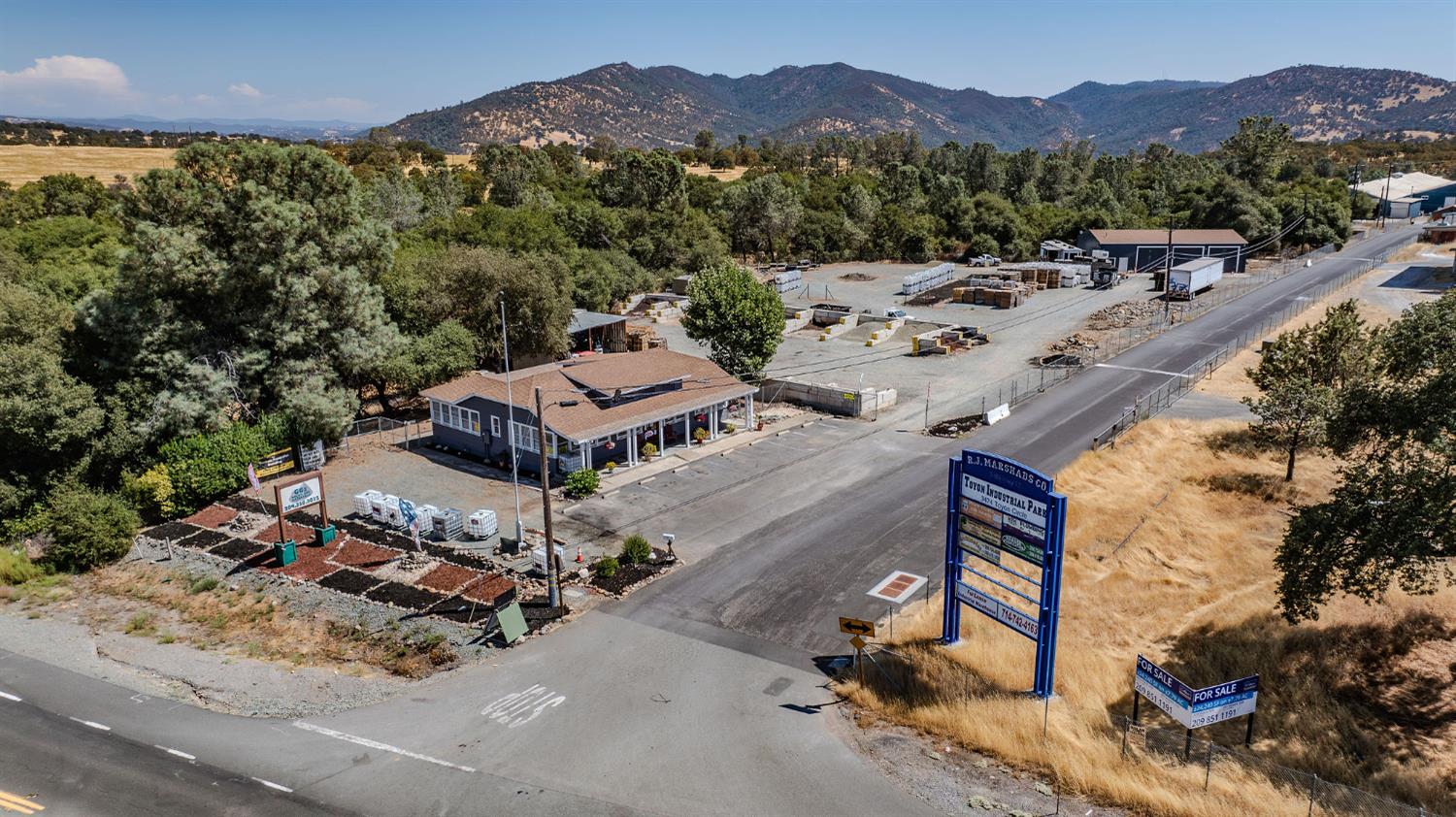 3413 Toyon Circle