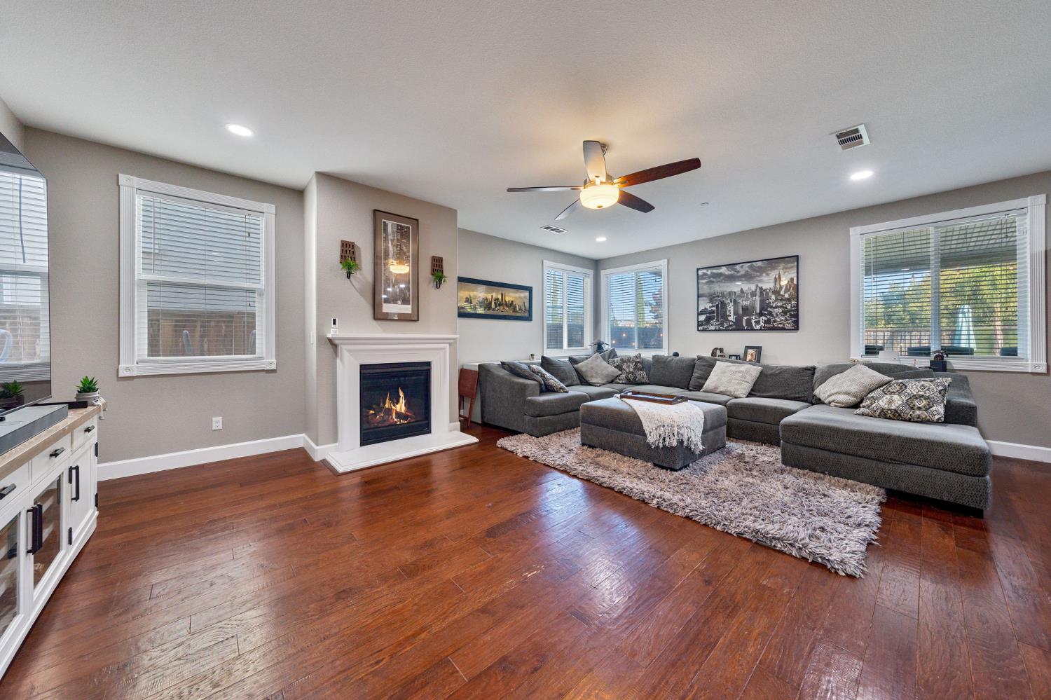 1809 Stageline Circle