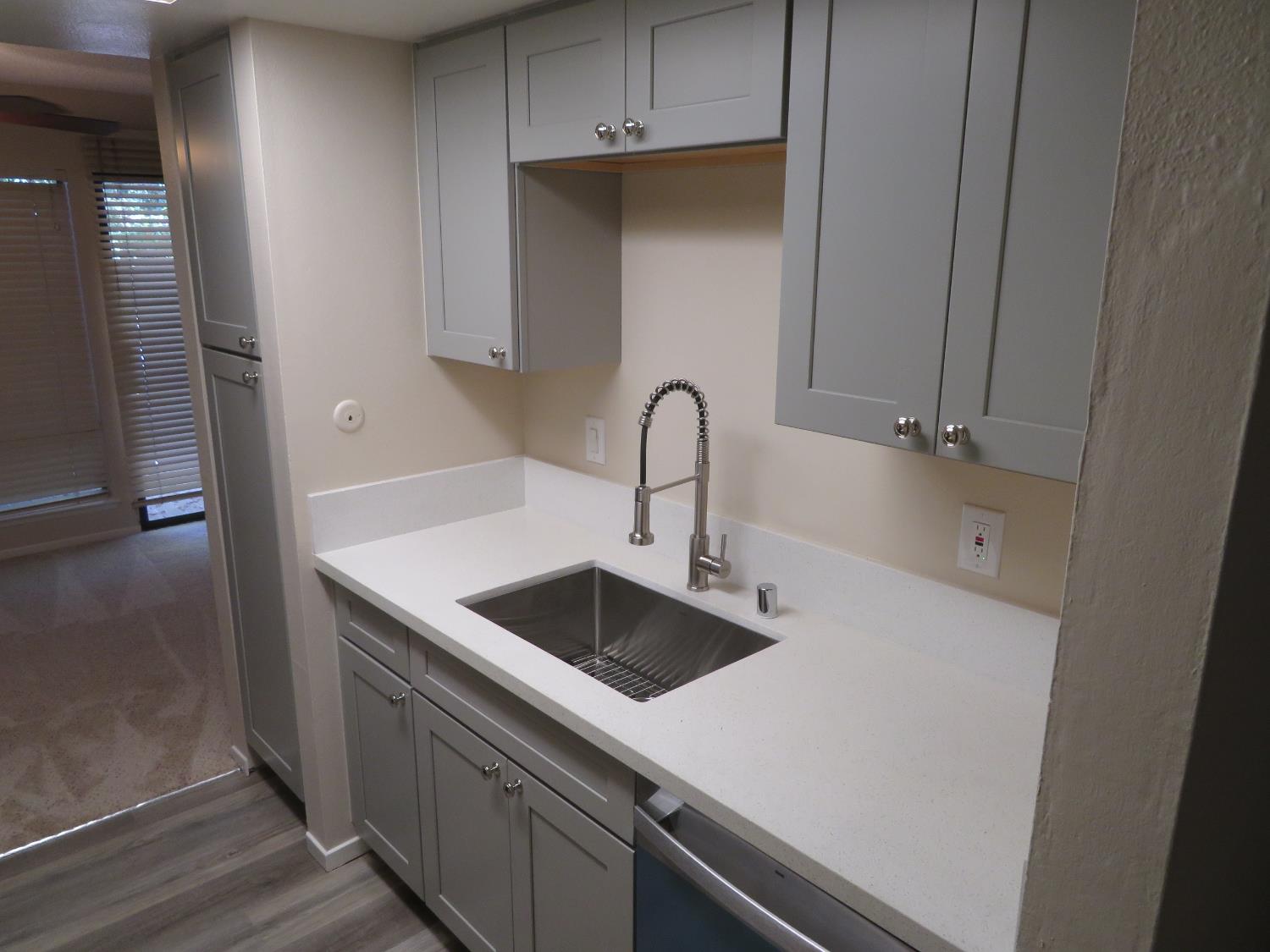 2426 Larkspur Lane 272
