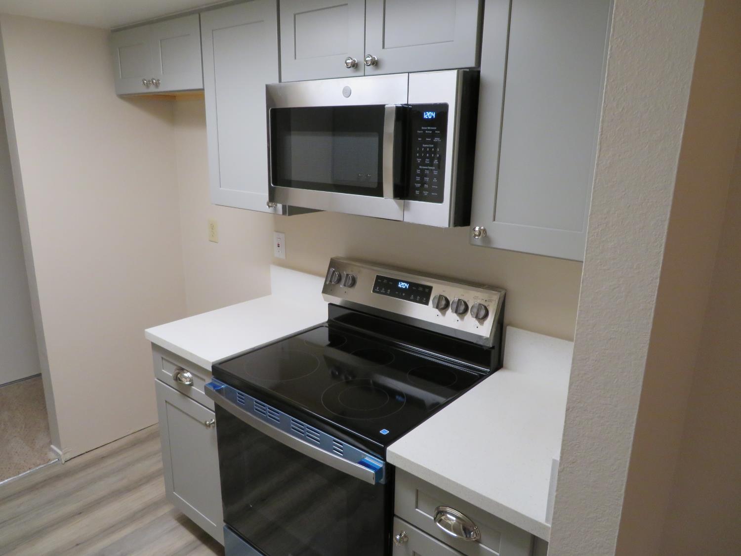 2426 Larkspur Lane 272