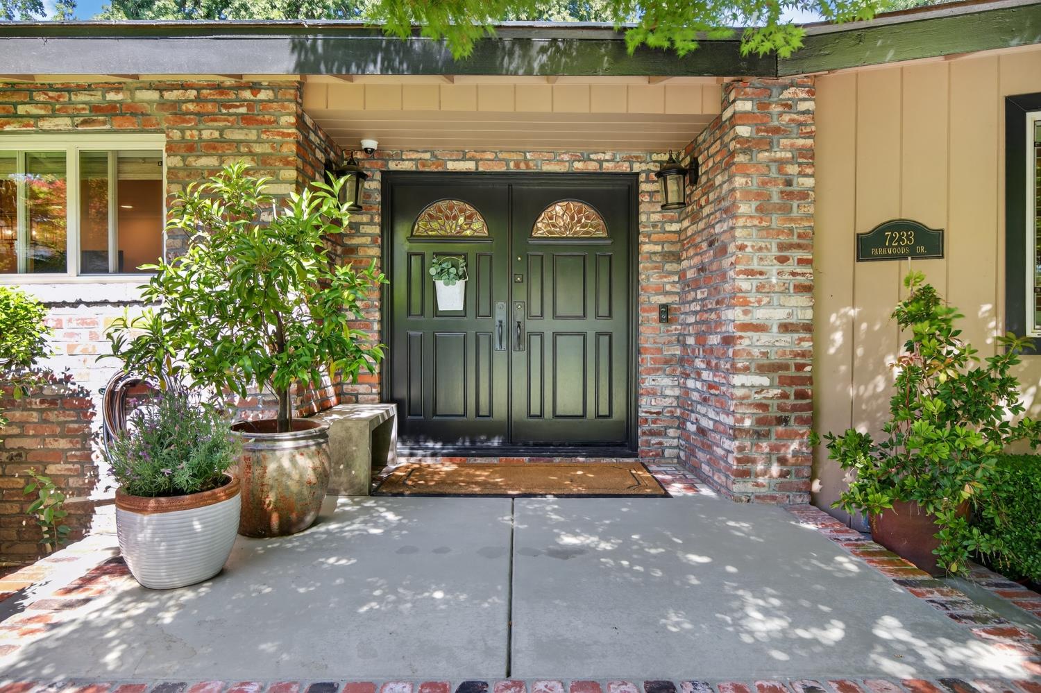 7233 Parkwoods Drive