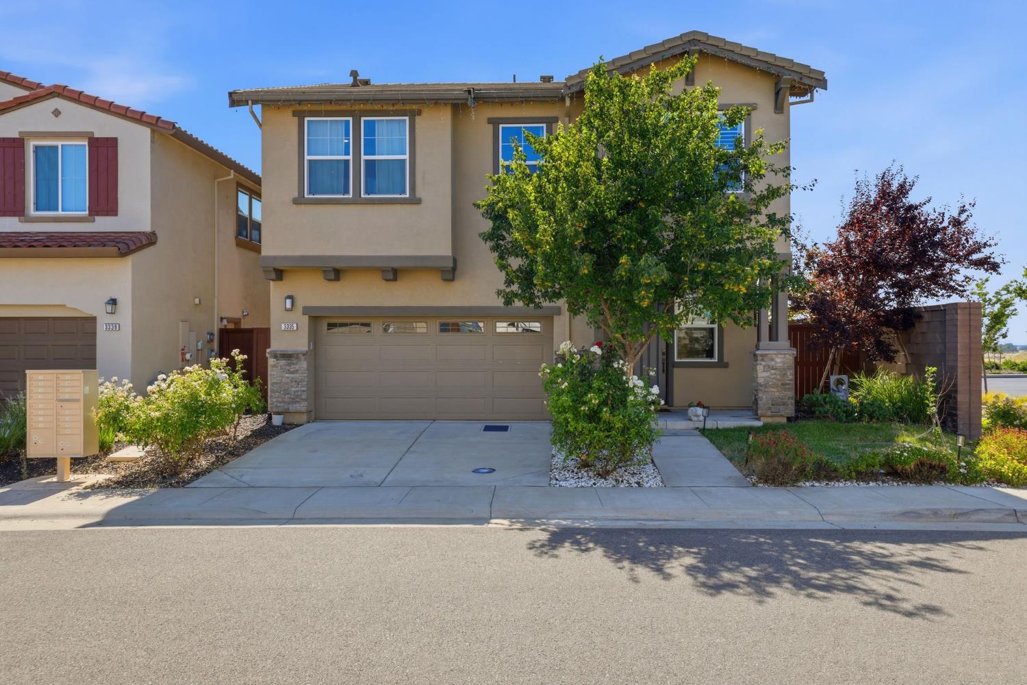 3335 Hackberry Way