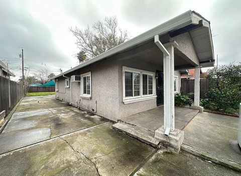 MLS: 225047603