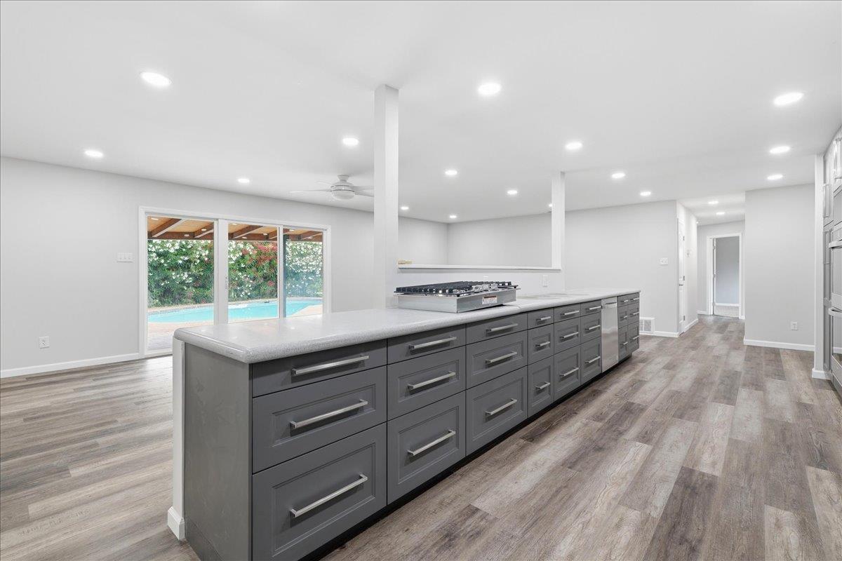 4607 Hixon Circle