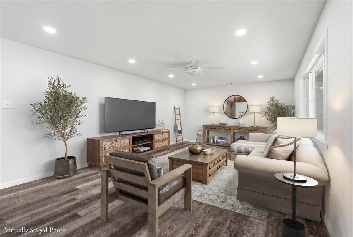 4607 Hixon Circle