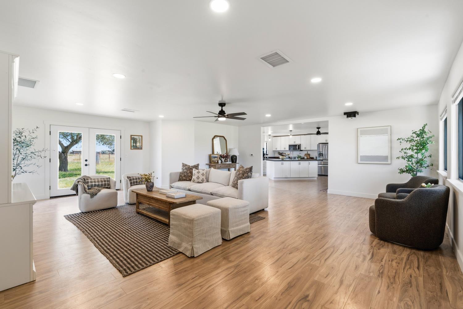 6160 Prairie Way