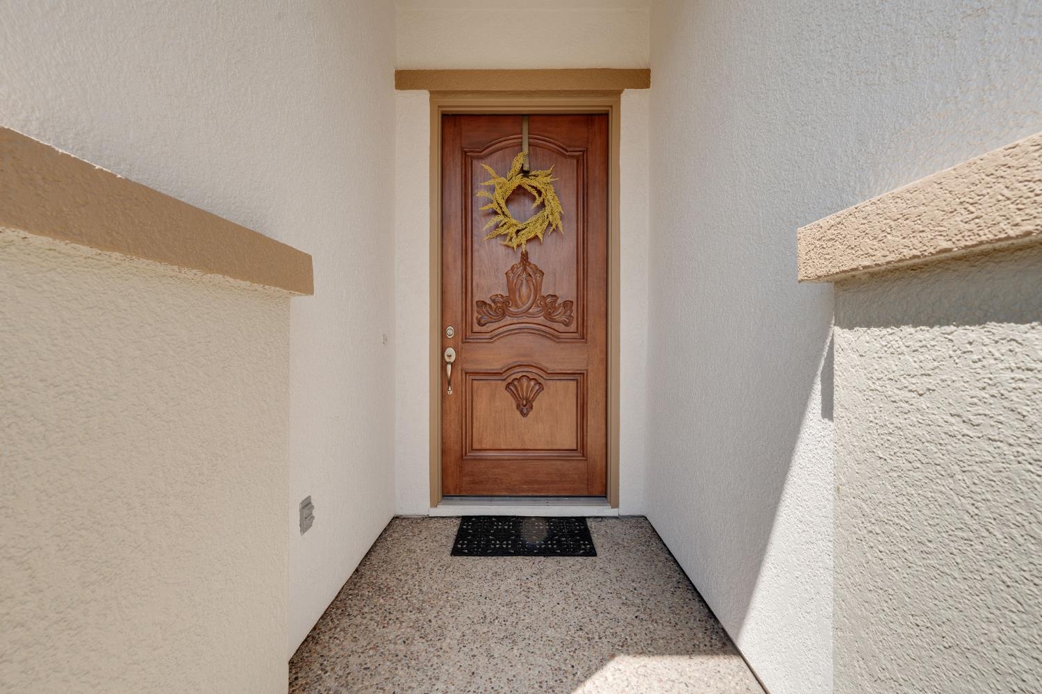 2262 Kingfisher Lane