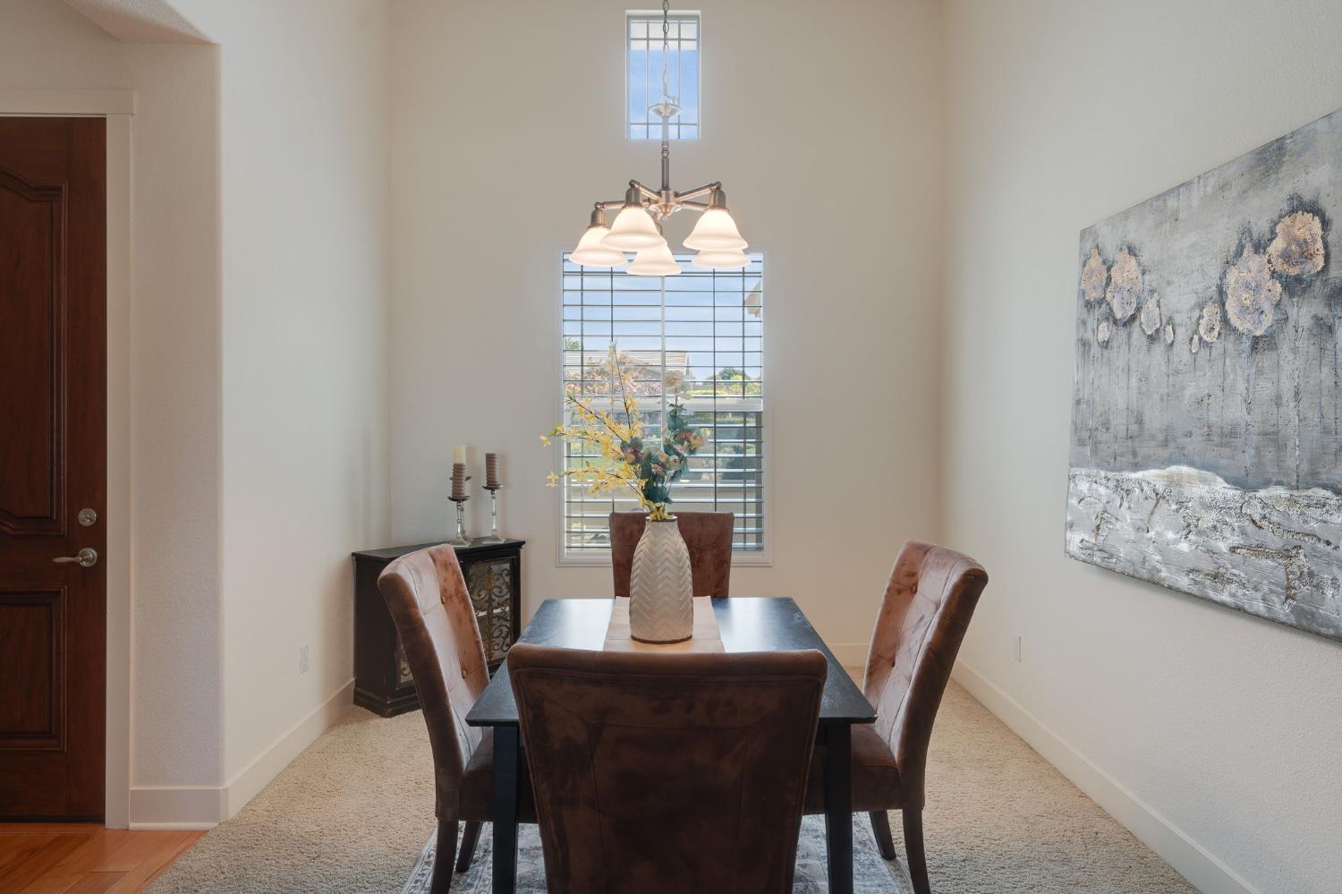 2262 Kingfisher Lane