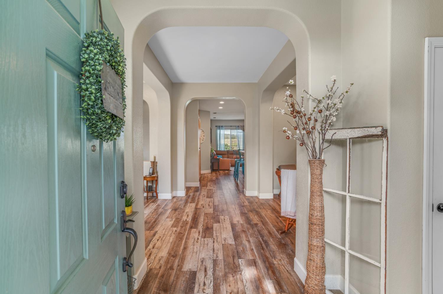 4346 Lakebreeze Drive