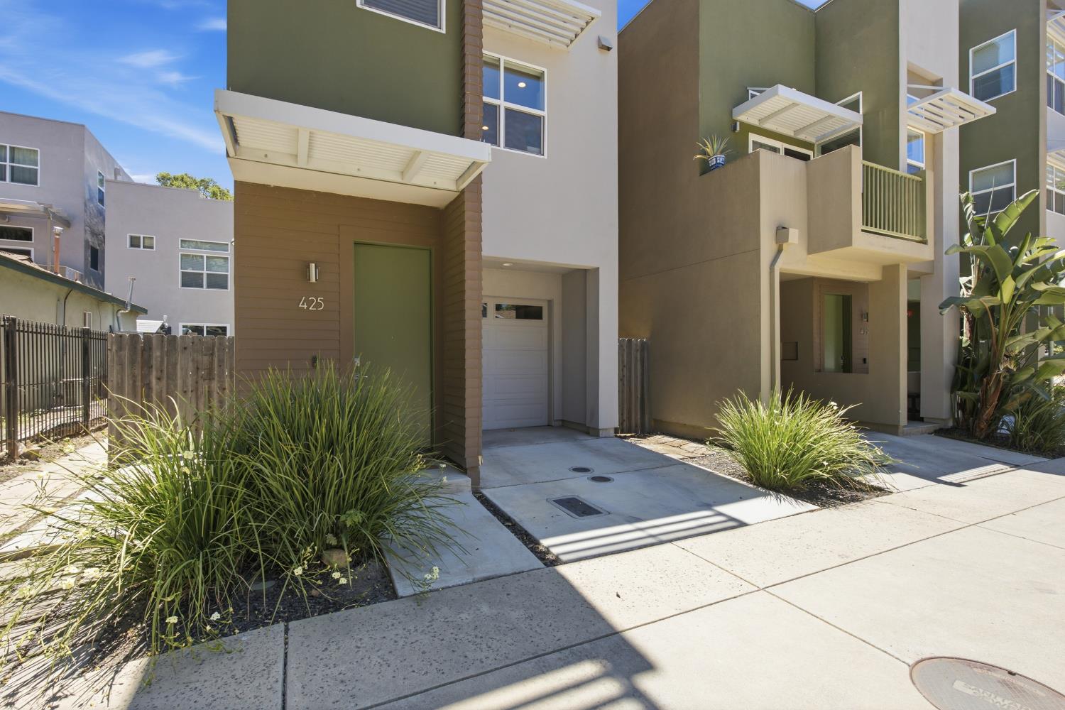 425 Outrigger Lane