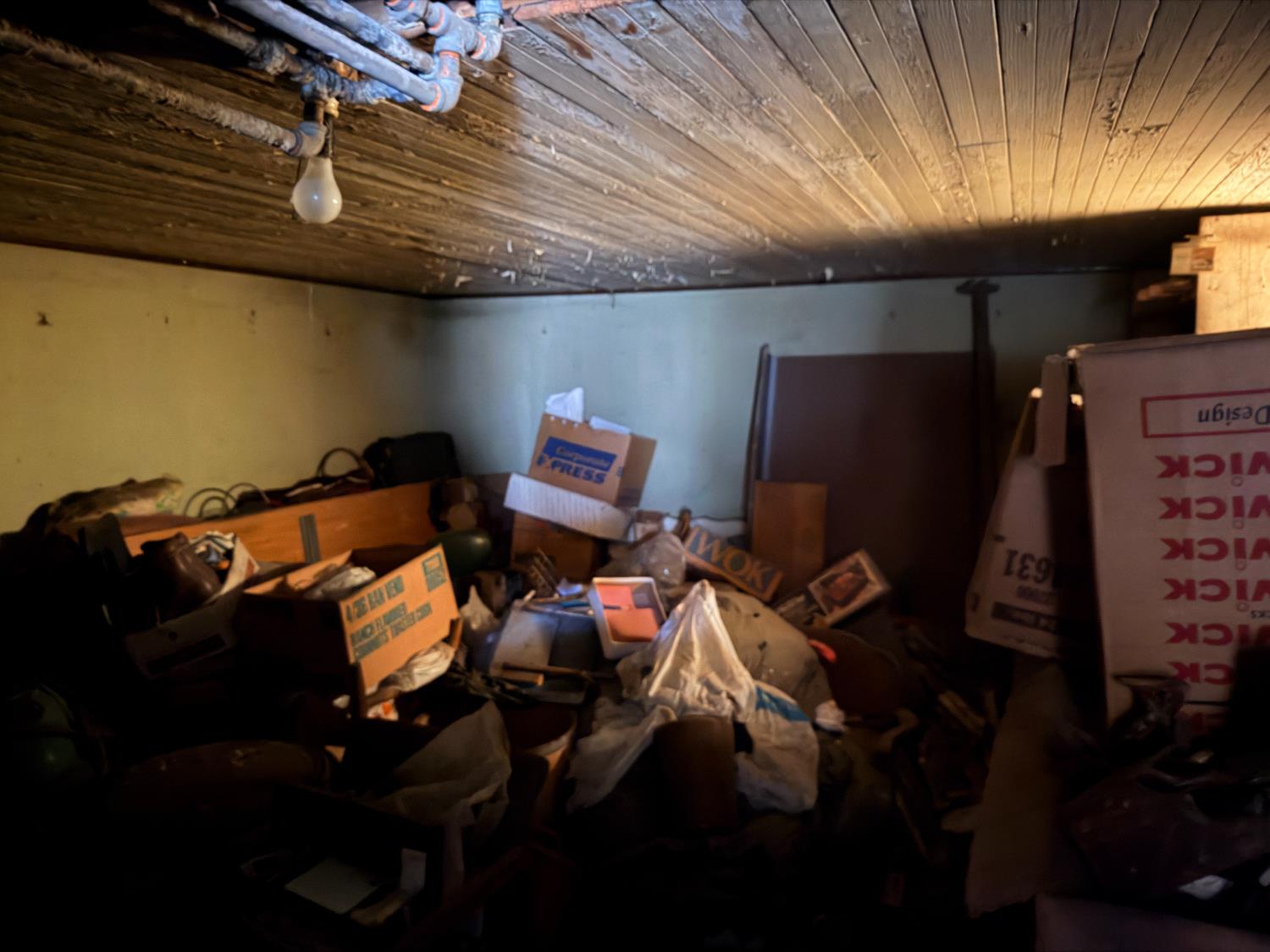 2111 E Hazelton Avenue