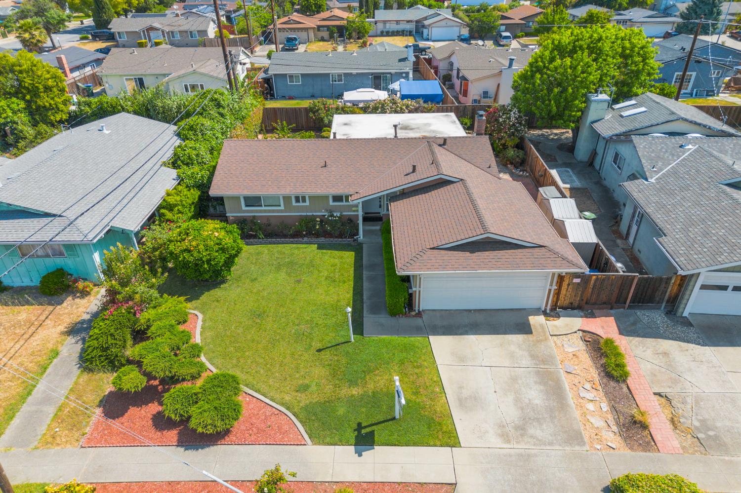 39072 Logan Drive