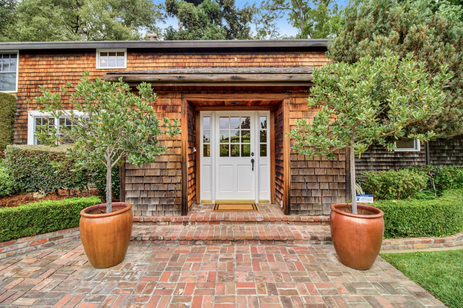 2141 Claremont Road