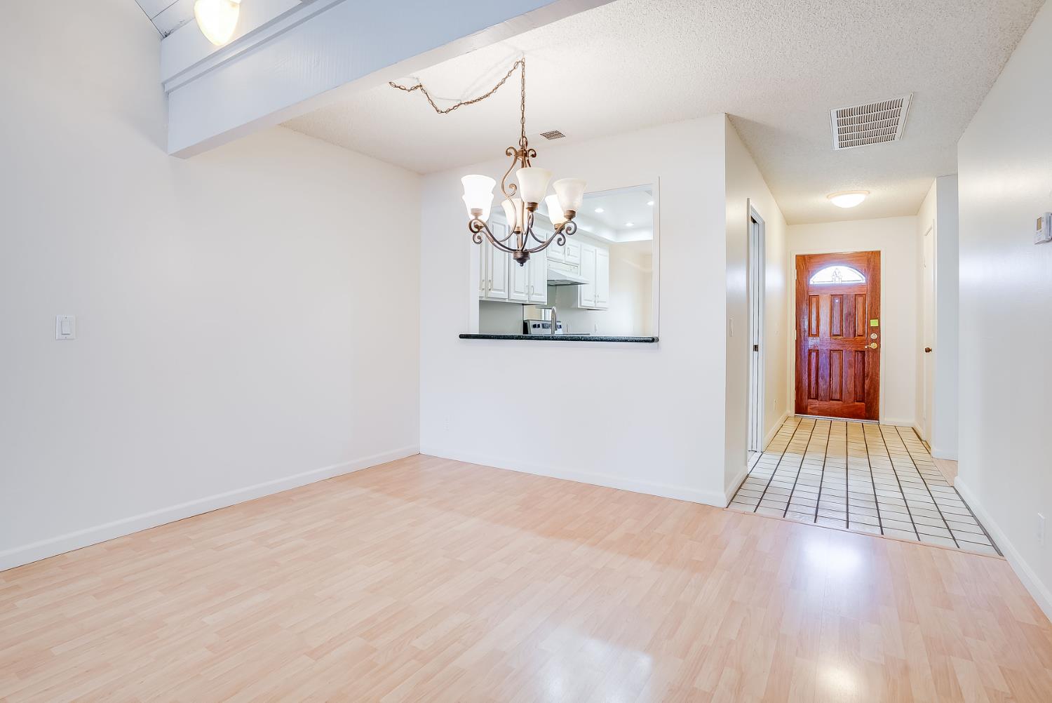 6023 Montgomery Corner