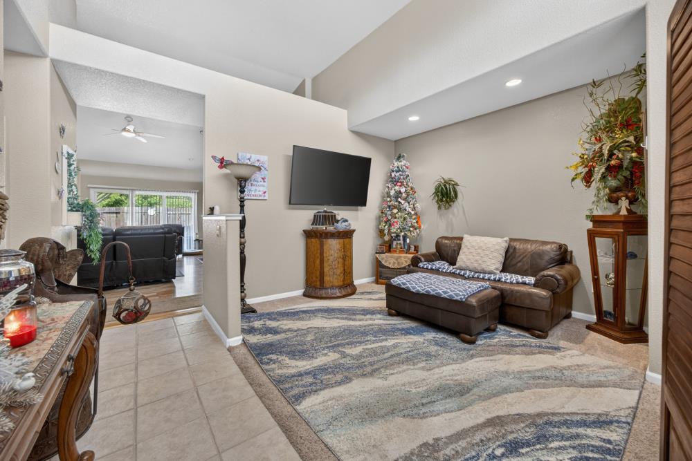 9089 Quail Terrace Way