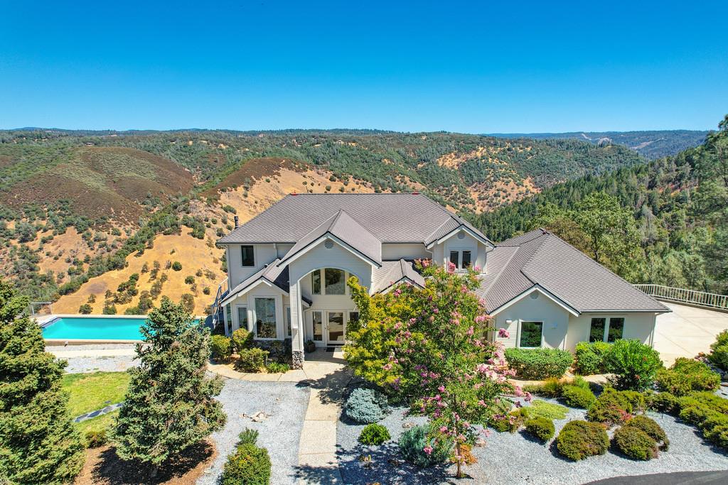 9001 Riverwood Drive