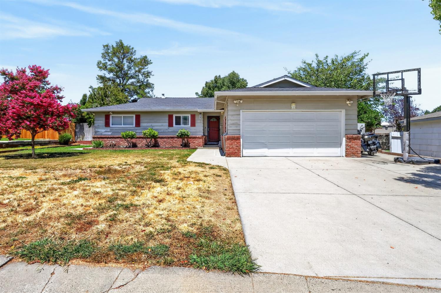 5225 Columbine Way