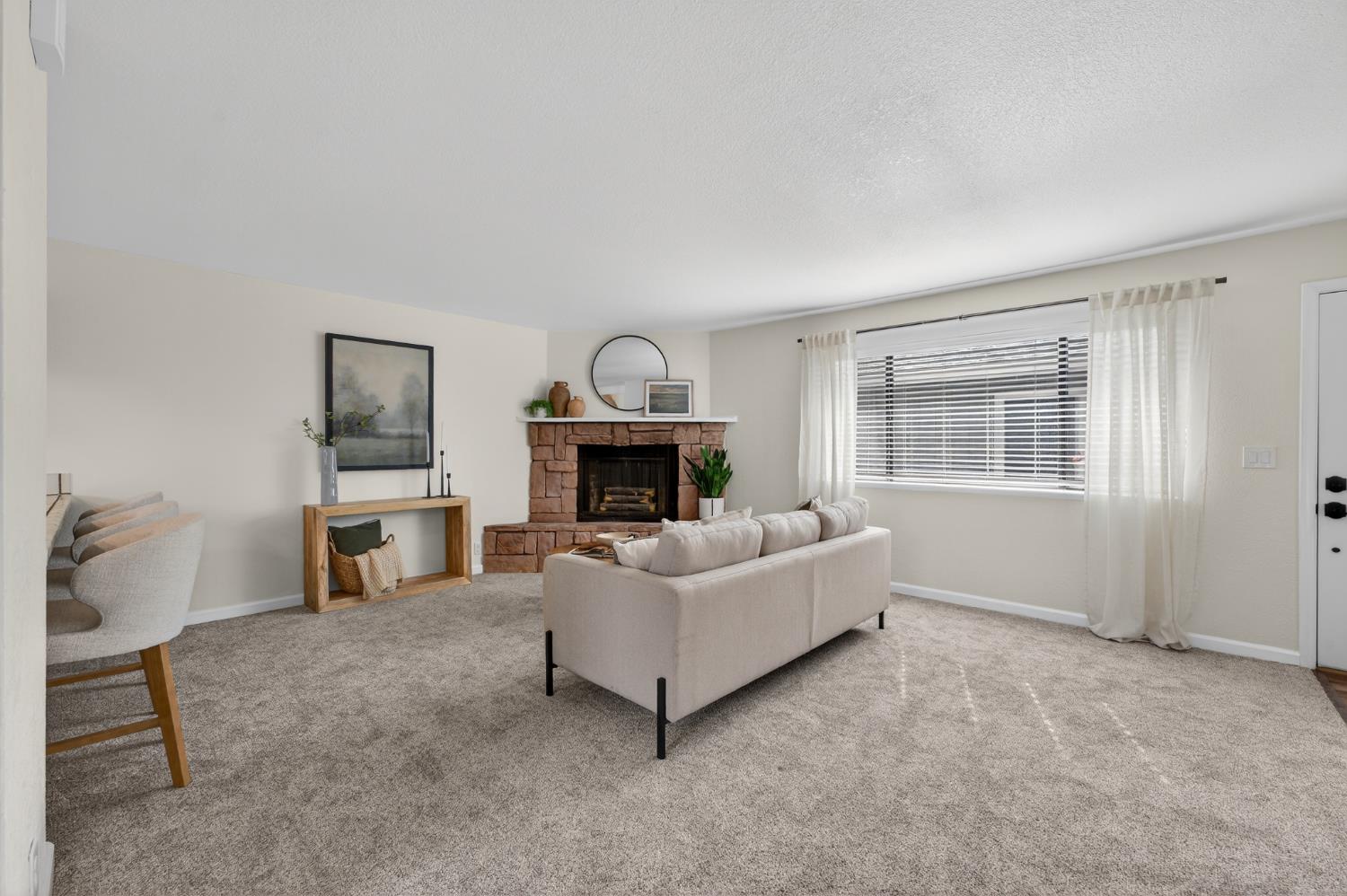 3381 La Canada Drive 8