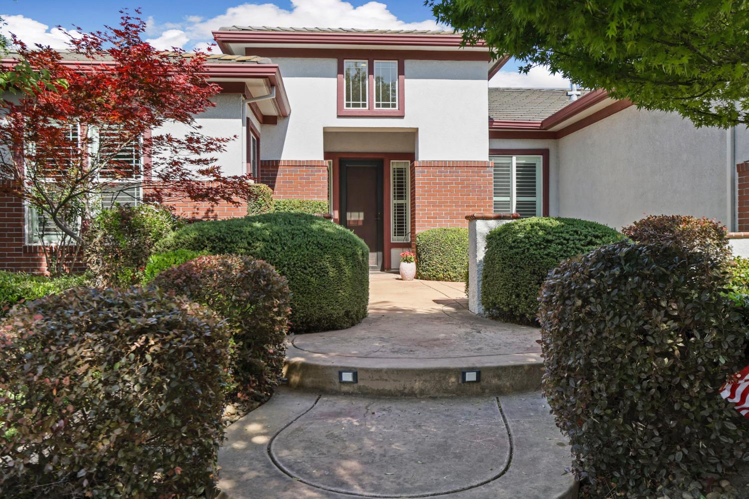 2424 Ashbridge Lane