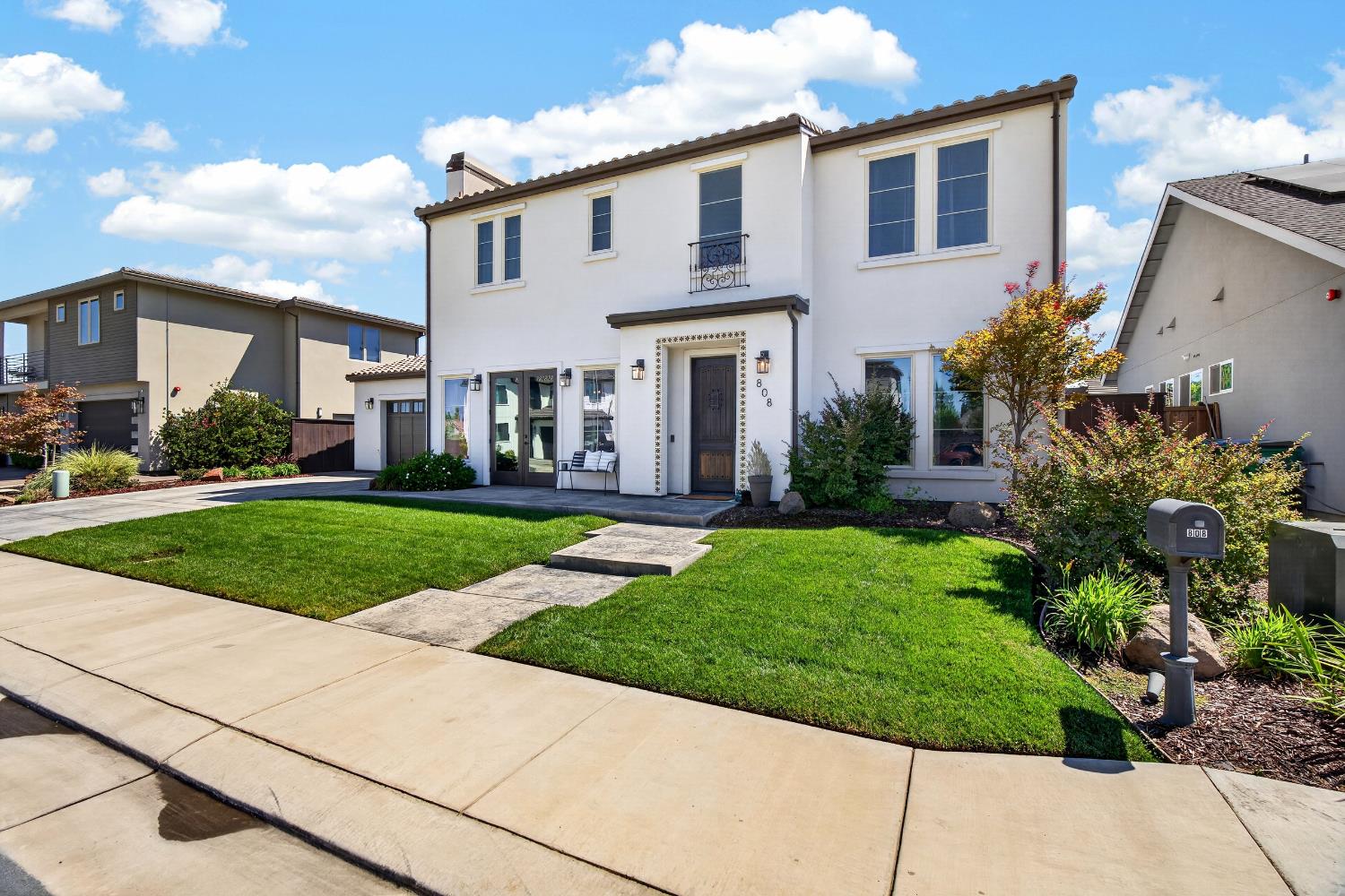 808 Iris Court