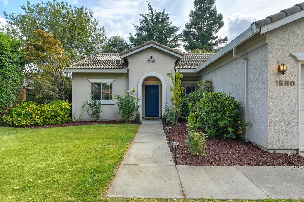 1580 Gateway Drive