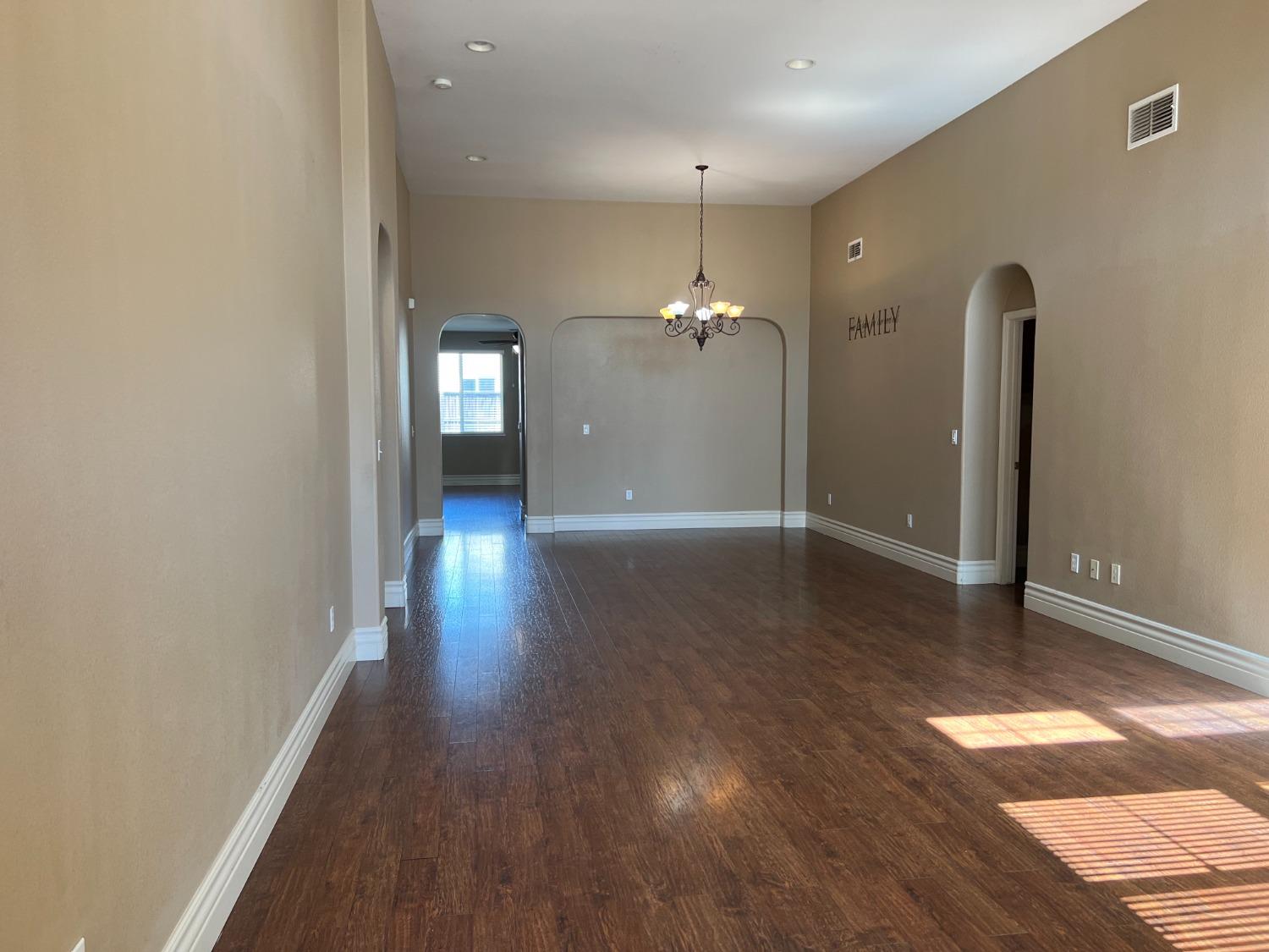 3683 Larian Way