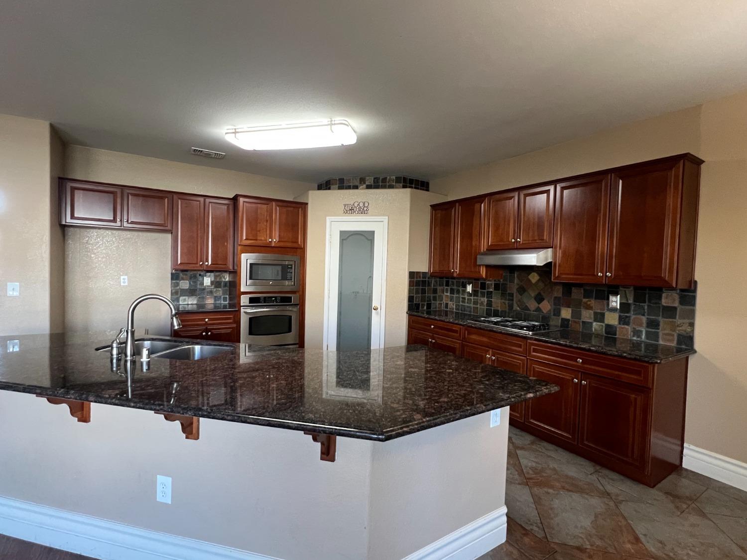 3683 Larian Way