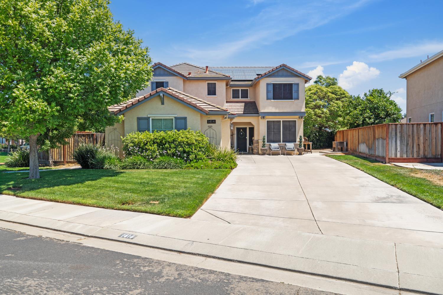 1414 Hazelnut Way