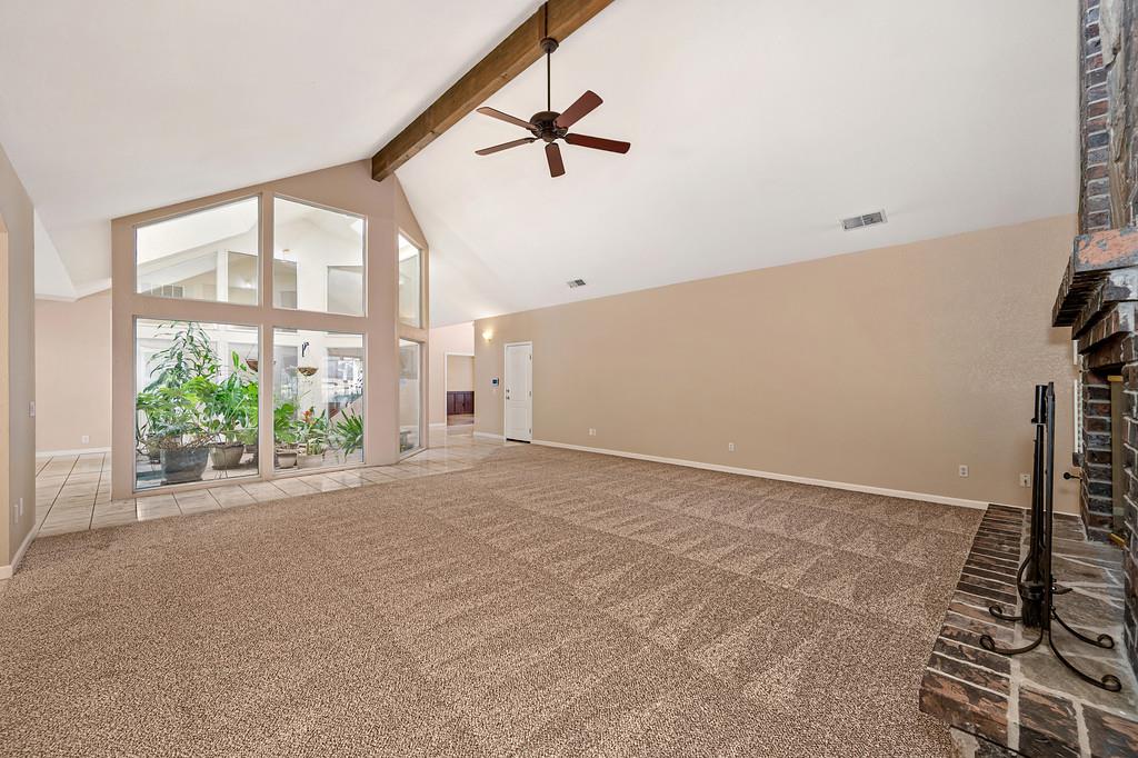 106 Woodview Court